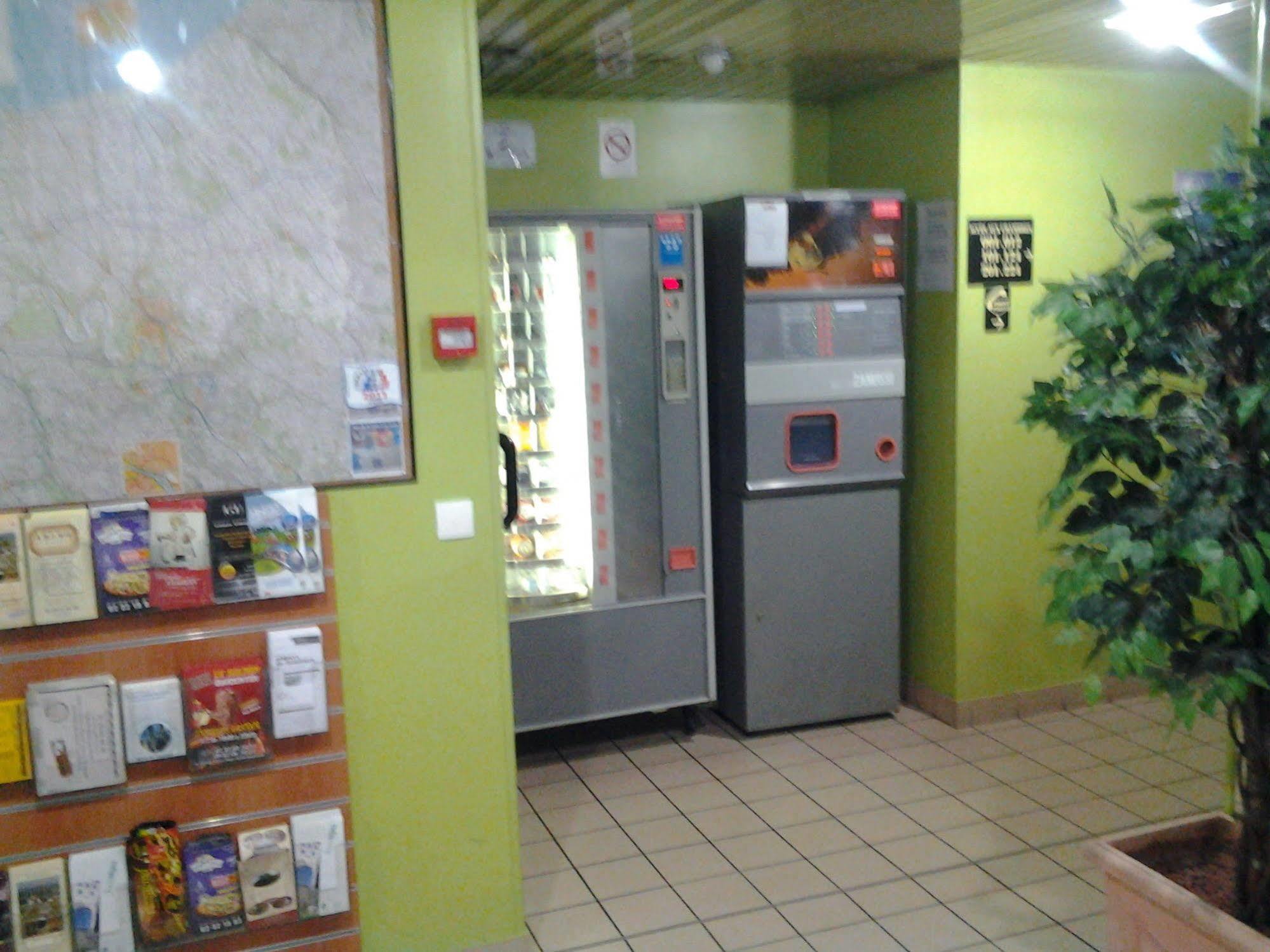 Premiere Classe Rouen Nord - Barentin Esterno foto
